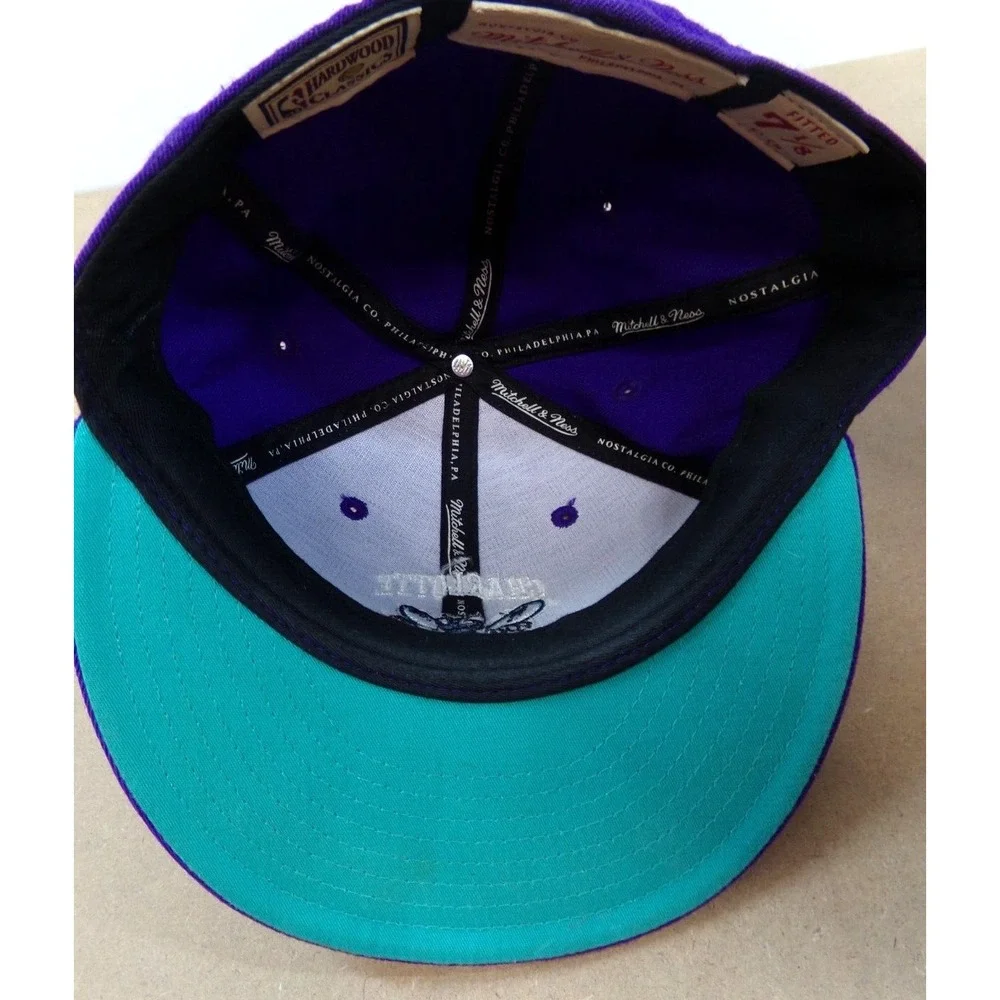 Mitchell & Ness‎ Hardwood Classics NBA Charlotte Hornets Cap Hat Fitted 7 1/8